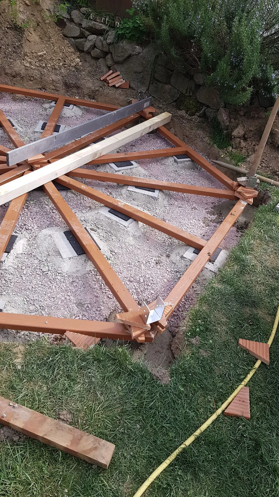 Untergrund und Unterkonstruktion eines Pavillon-Projekts